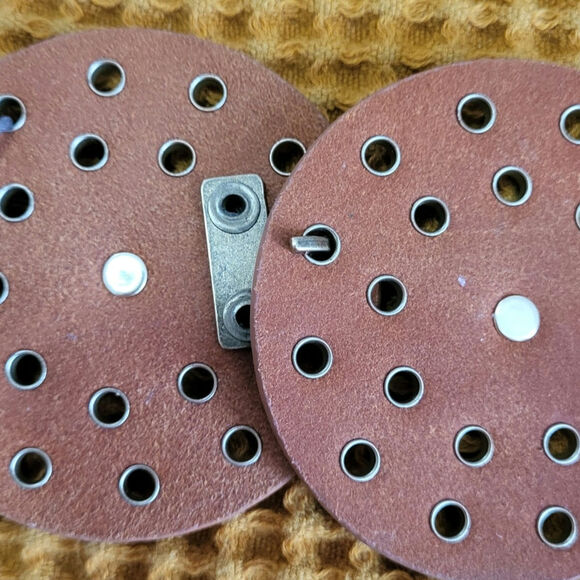 Vince Camuto Concho Coniac Western Boho Y2k Plus Size 1x / 3x Grommet Belt NWT - Picture 5 of 6